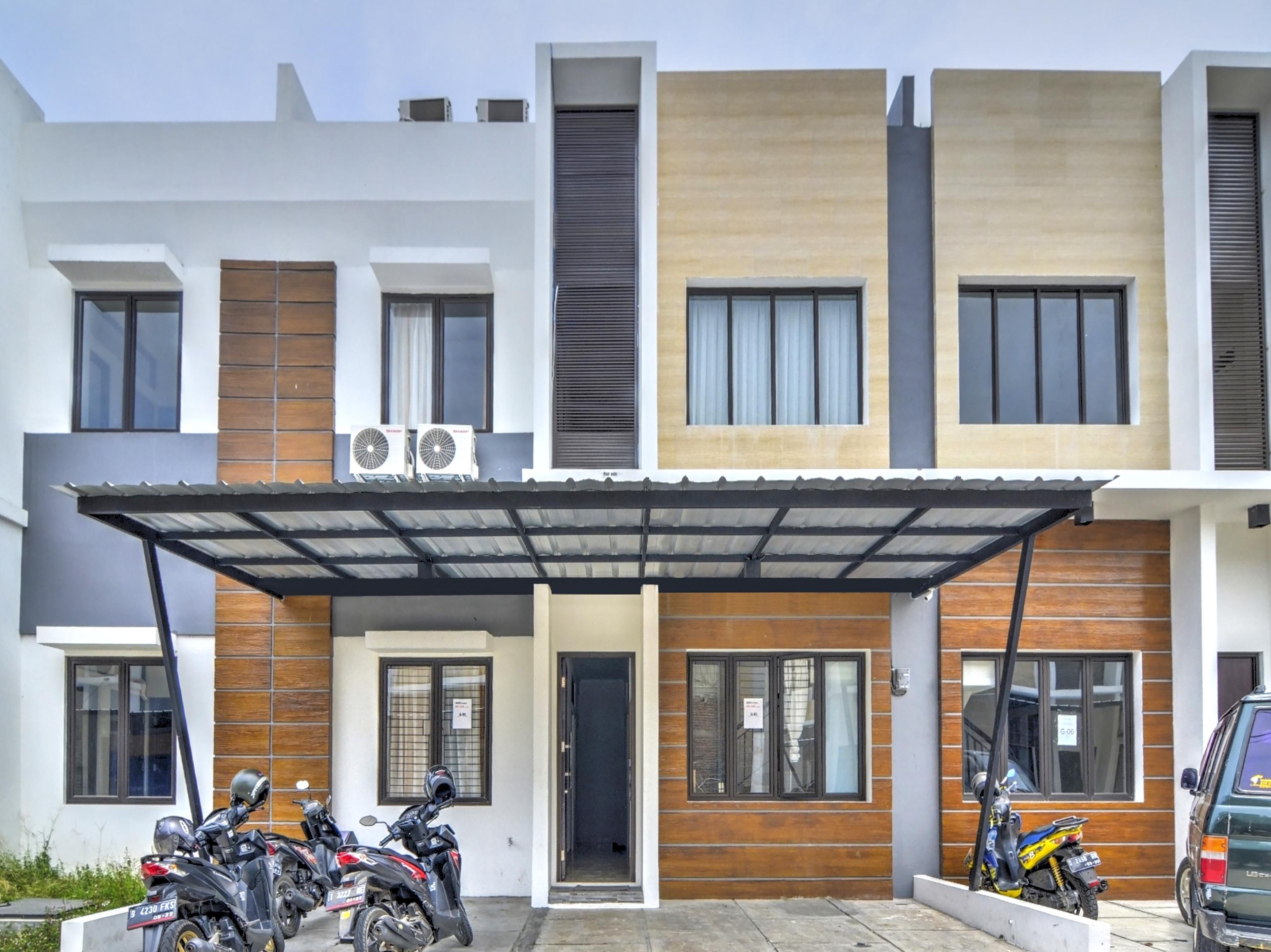 Oyo 3346 Rukos Colombus G5 Hotel Karawang Exterior foto